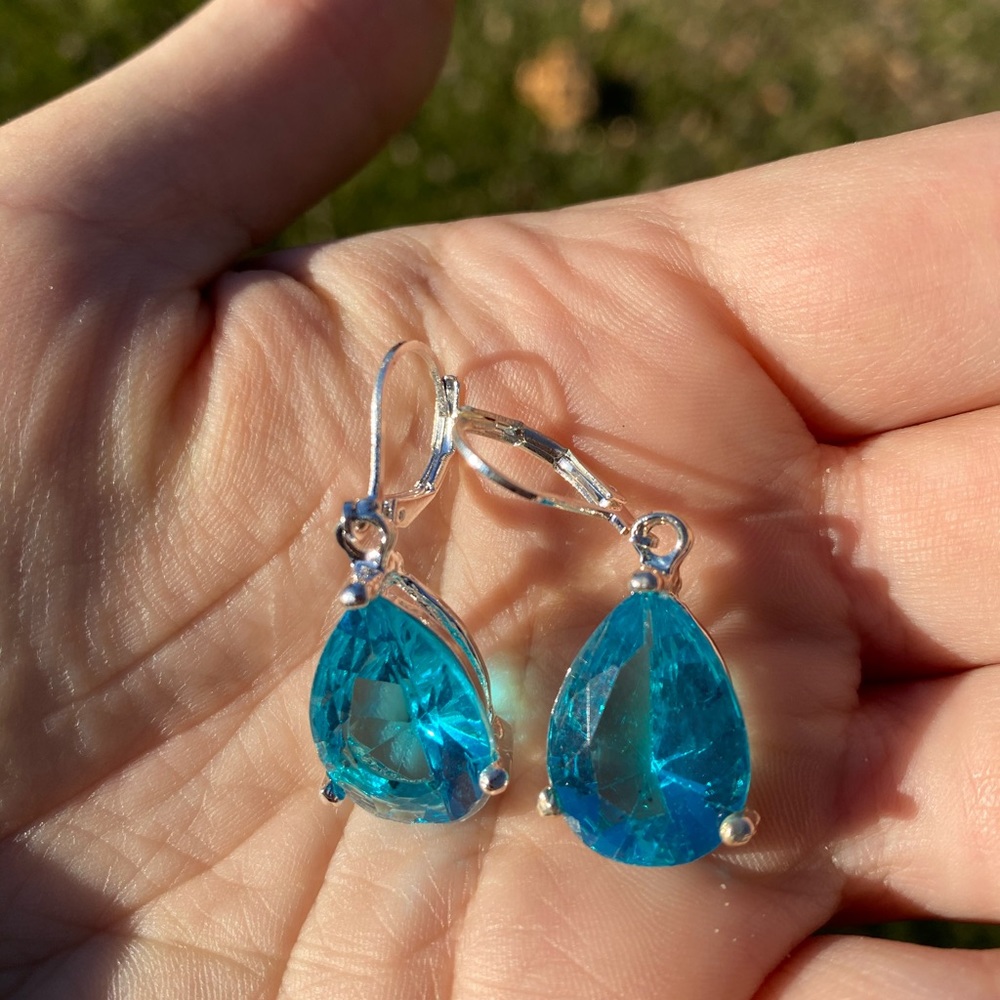 Women's Jewelry Silver Sapphire Dangle Earrings - Picture 5 of 5